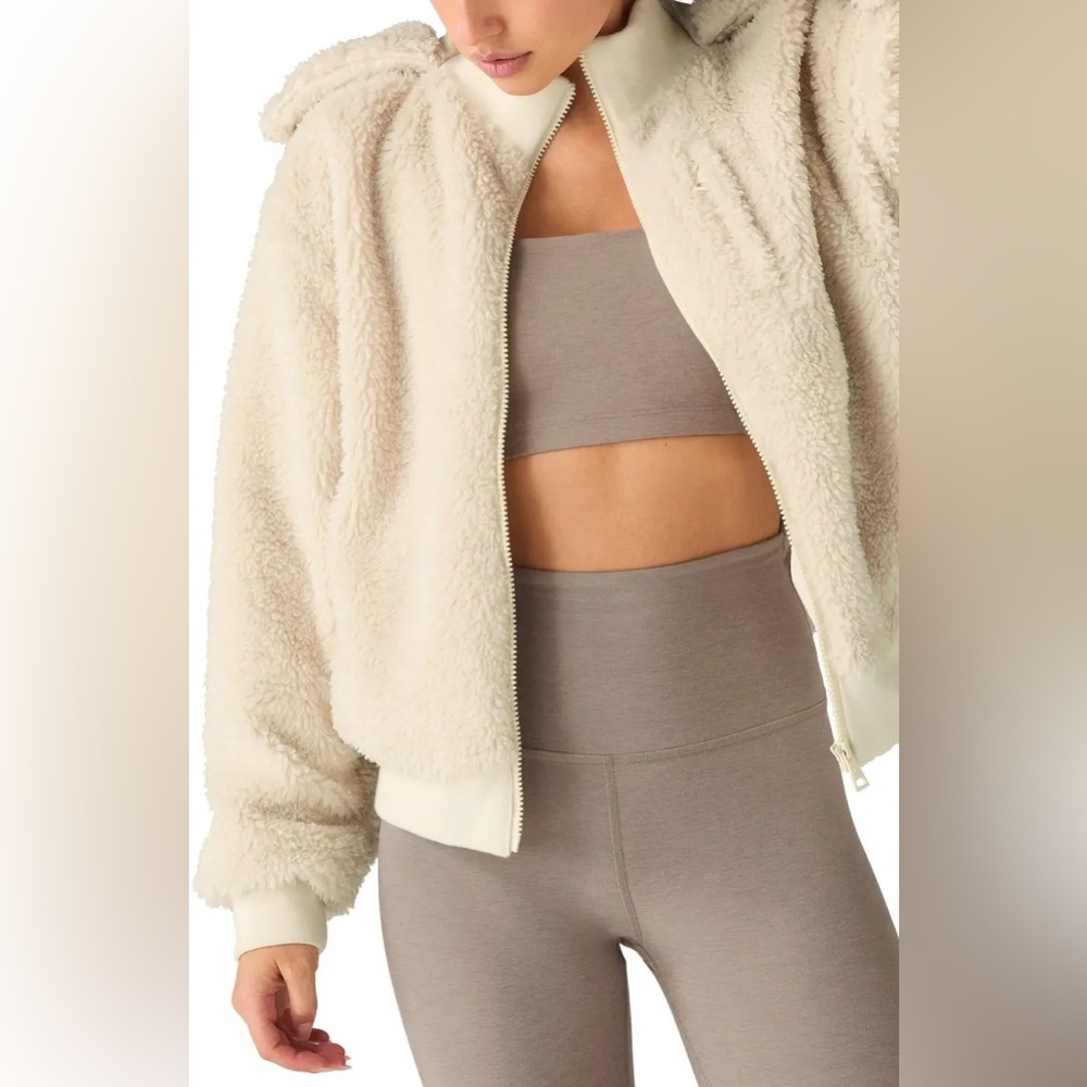 Beyond Yoga Adventure Faux Shearling Fleece Hoodie Ivory Cream